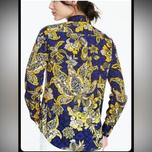 Banana Republic Blue and Yellow Floral Men's Shirt